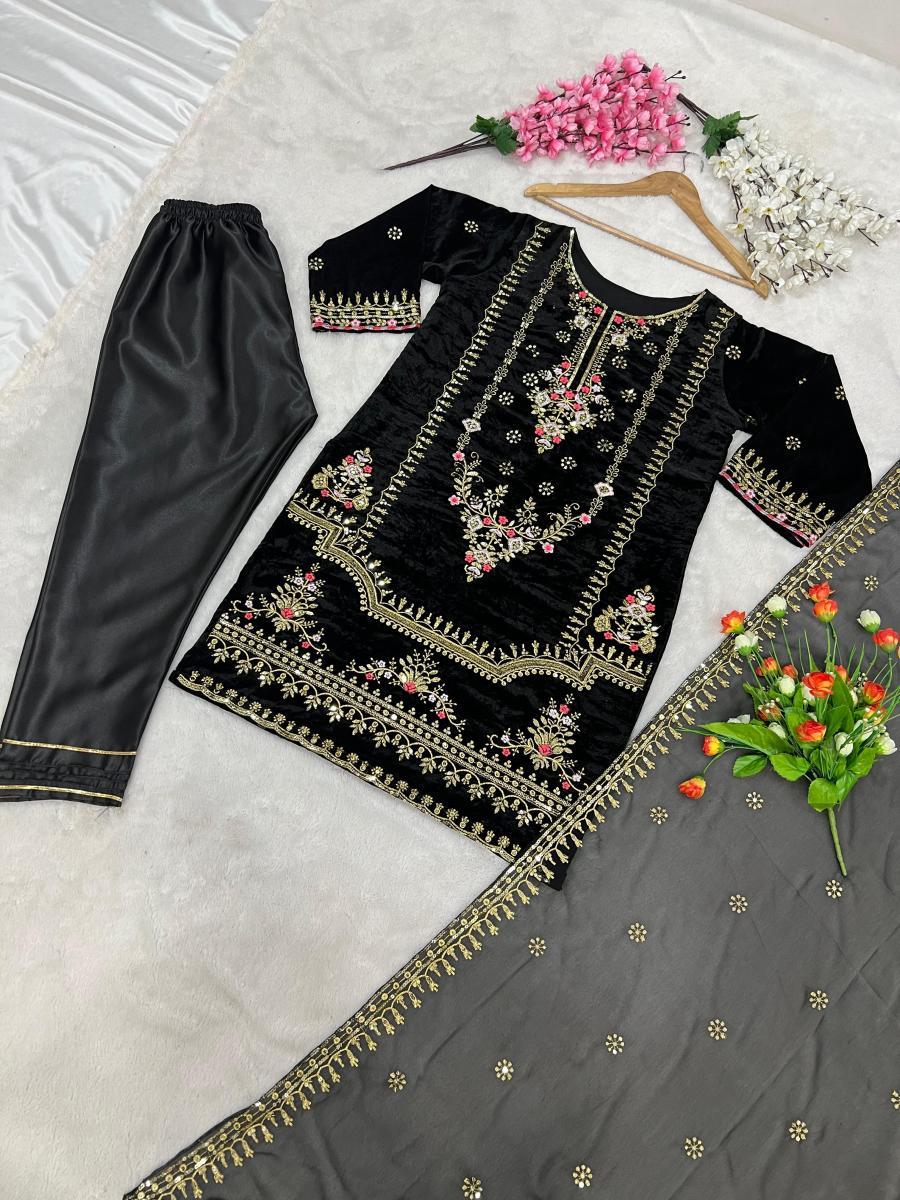 ZEEL-FASHION-ZF-345-C-DESIGNER-VELVET-SUITS-3