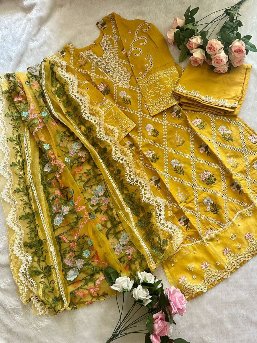 ZIAAZ-DESIGNS-319-CRIMOSN-VOL-4-SALWAR-SUITS-3-1