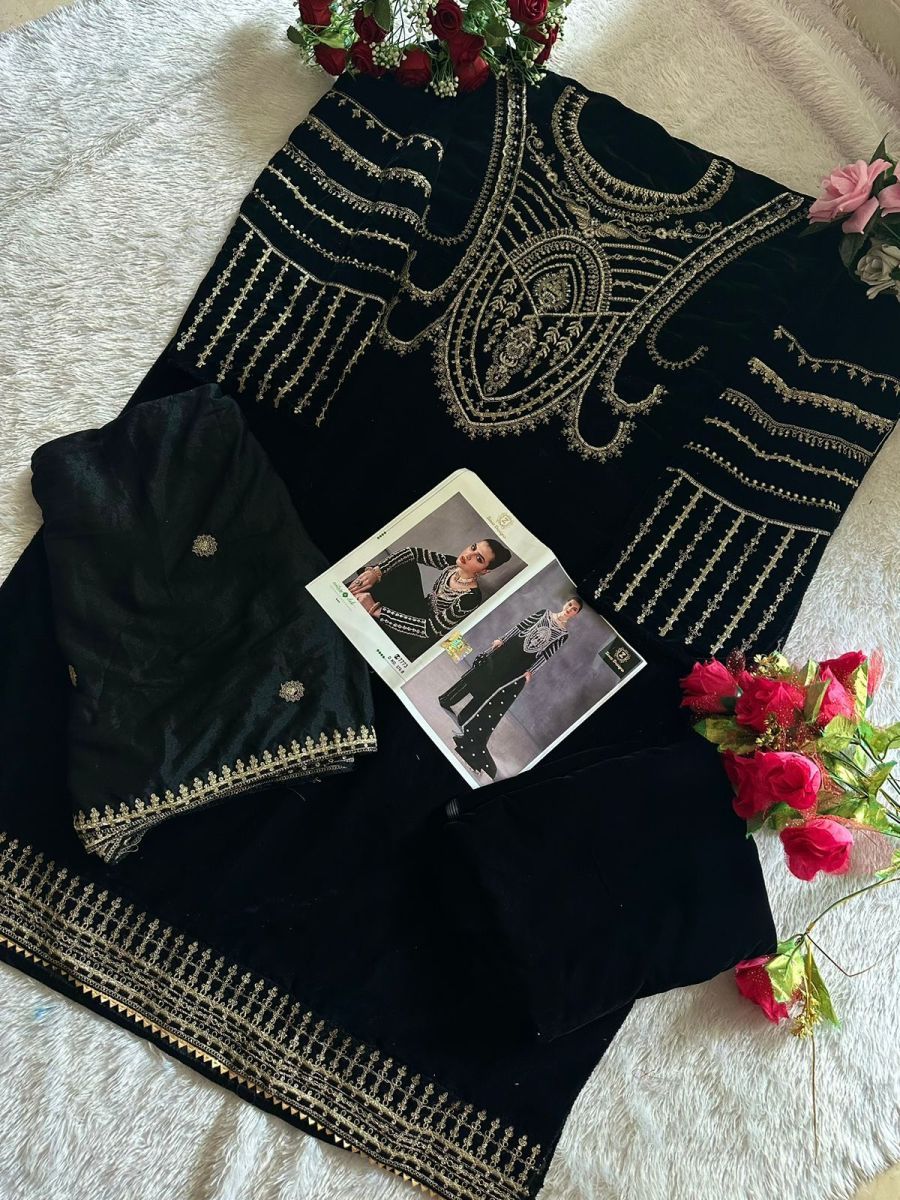 ZIAAZ-DESIGNS-370-B-VELVET-PAKISTANI-SUITS-2