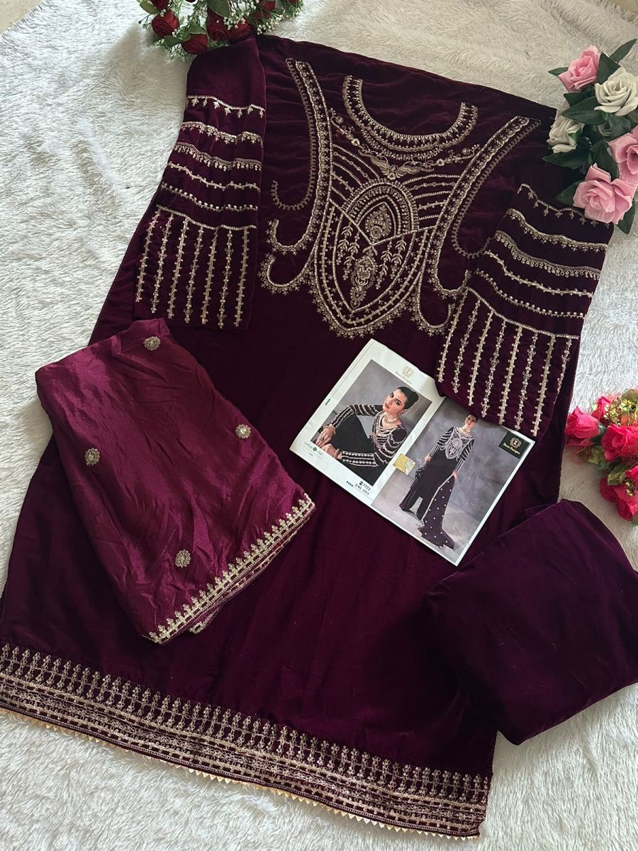ZIAAZ-DESIGNS-370-C-VELVET-PAKISTANI-SUITS-2