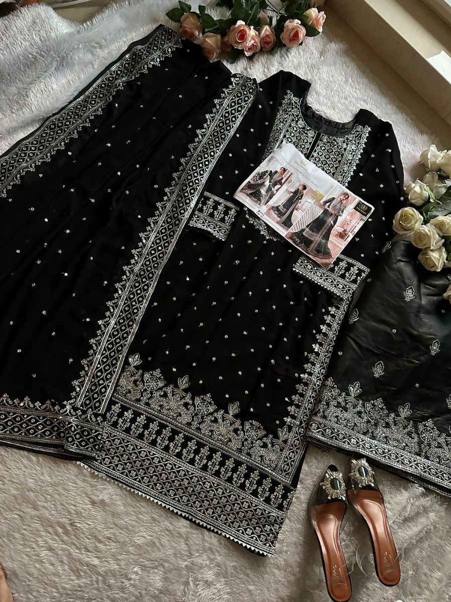 ZIAAZ-DESIGNS-372-PAKISTANI-SALWAR-SUITS-2