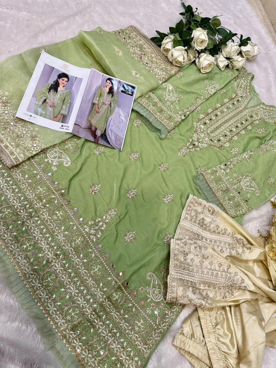 ZIAAZ-DESIGNS-378-L-VELVET-SALWAR-SUITS-4