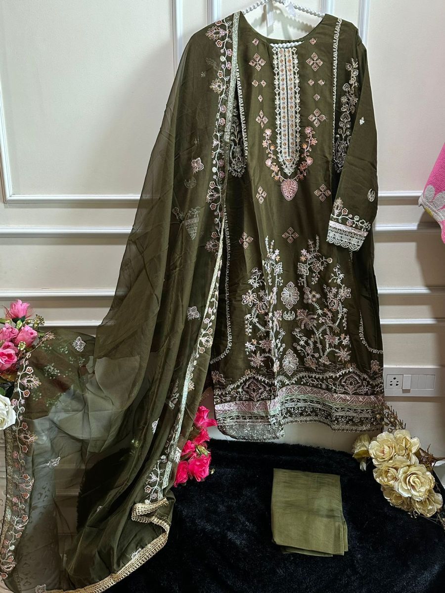 ZIAAZ-DESIGNS-381-PAKISTANI-SUITS-IN-INDIA-2