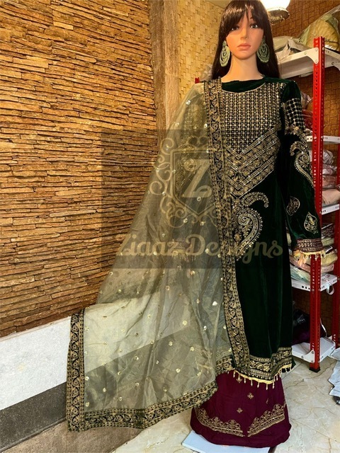 ZIAAZ-DESIGNS-MARIA-B-VELVET-VOL-1-PAKISTANI-VELVET-SUITS-FOR-WINTERS-6