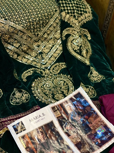 ZIAAZ-DESIGNS-MARIA-B-VELVET-VOL-1-PAKISTANI-VELVET-SUITS-FOR-WINTERS-8